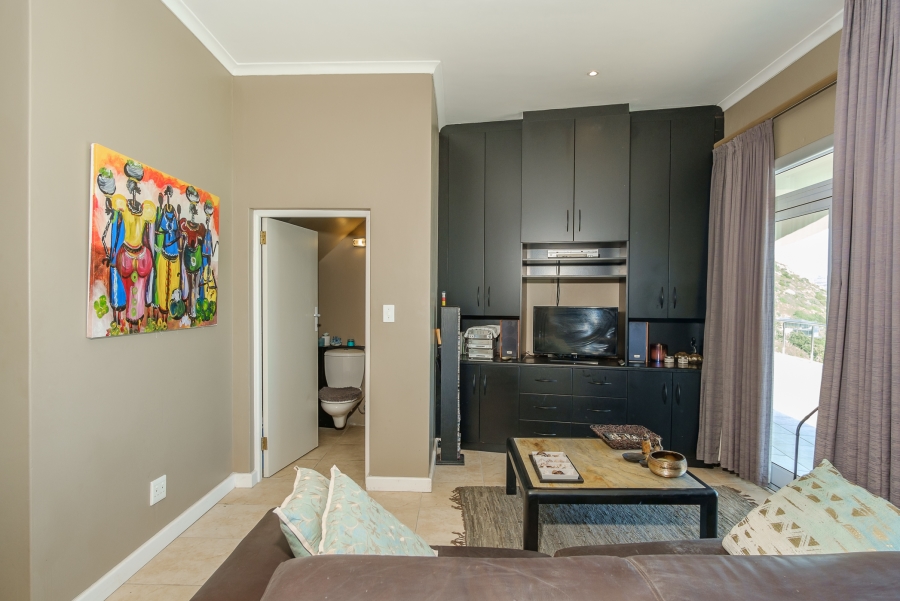 5 Bedroom Property for Sale in Misty Cliffs Western Cape